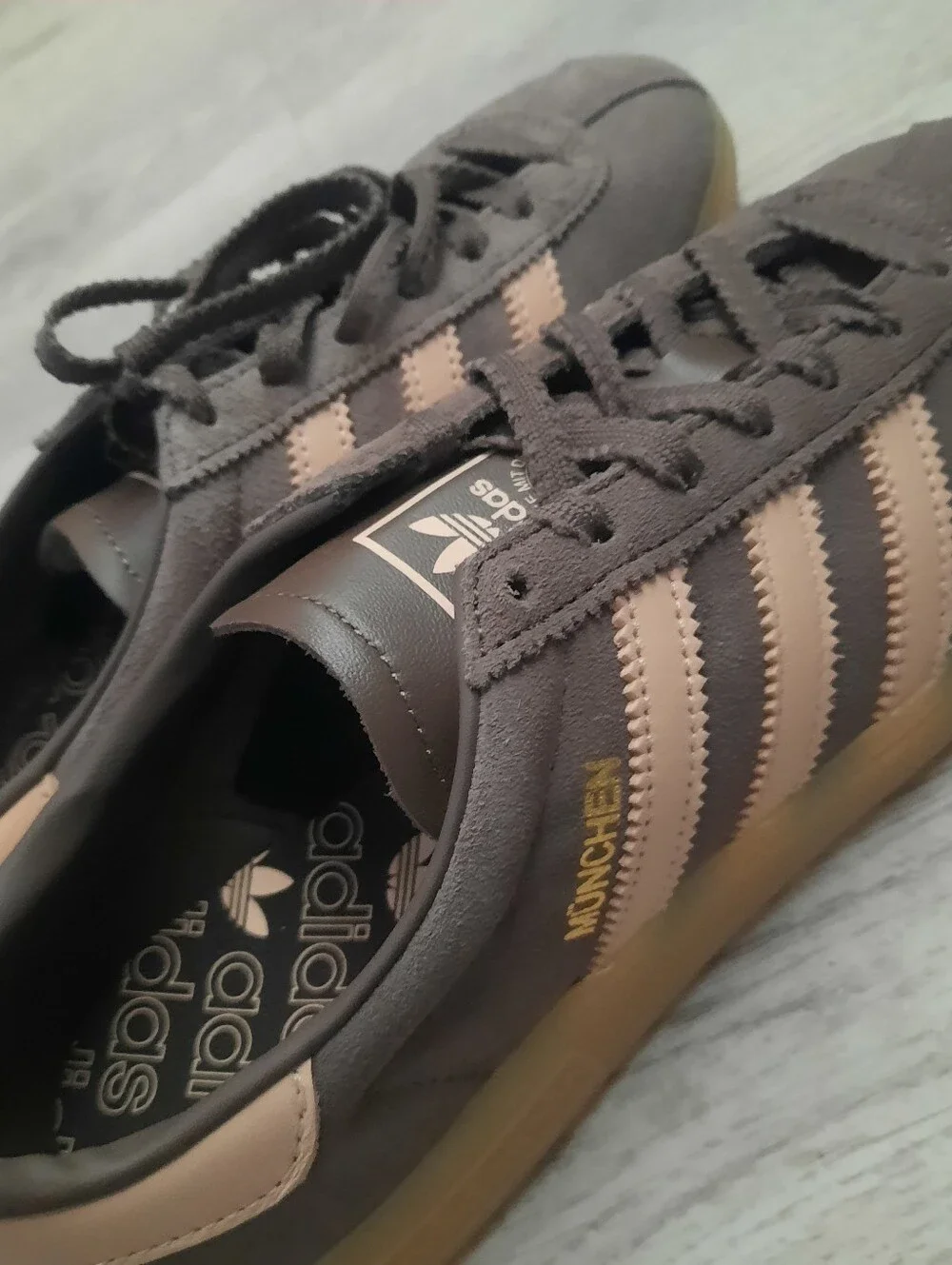 Adidas Muenchen suede Shoes